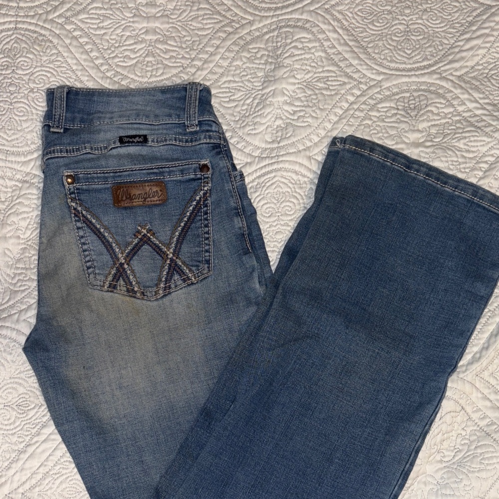 Wrangler Women's Classic Blue Boot Cut Jeans